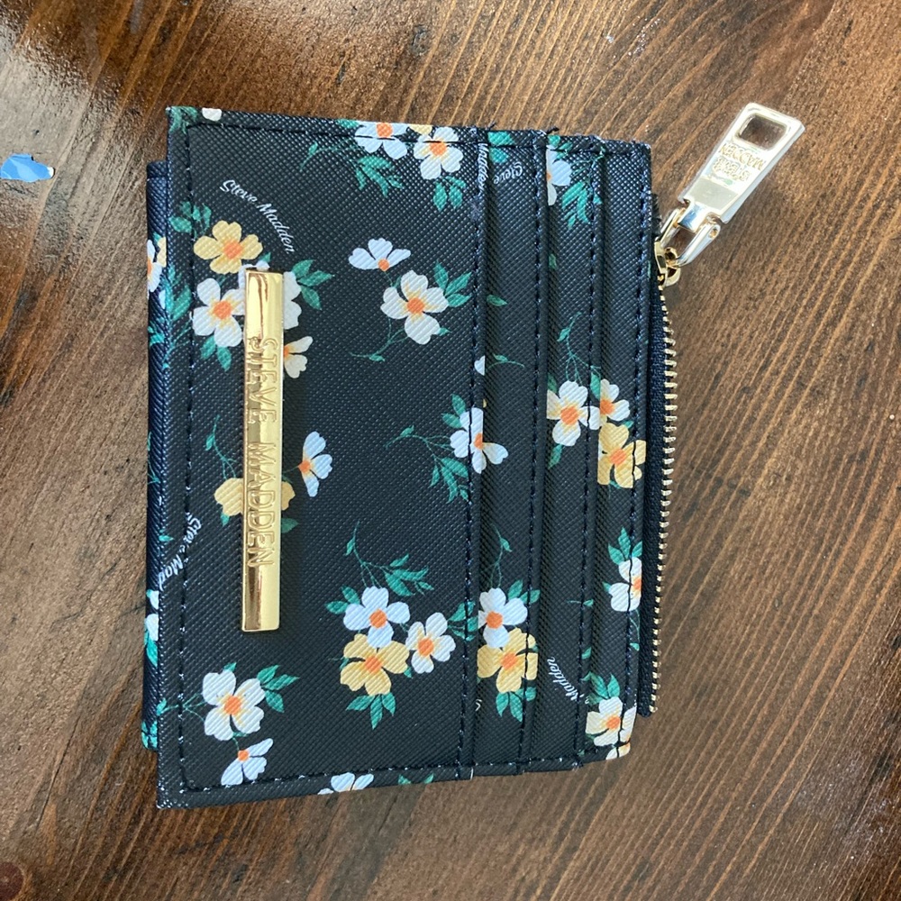 Steve Madden wallet